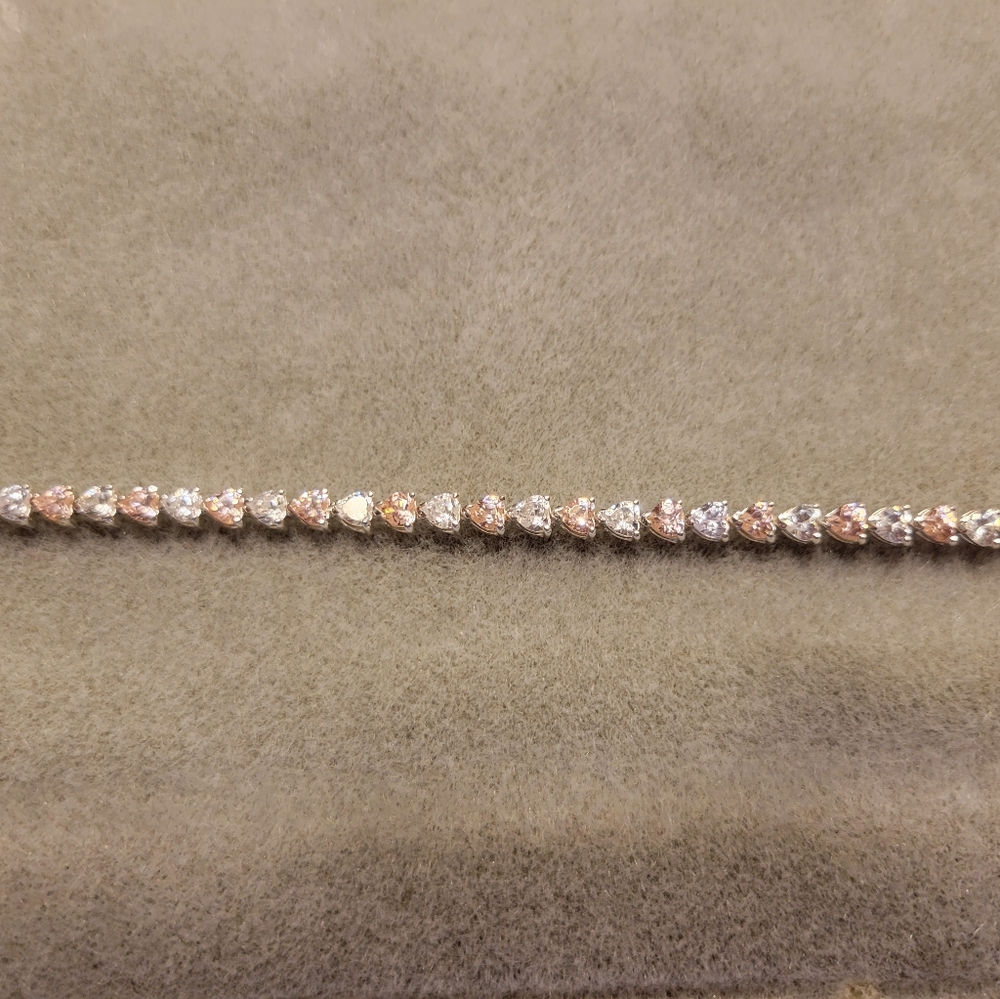 Tennis bracelet